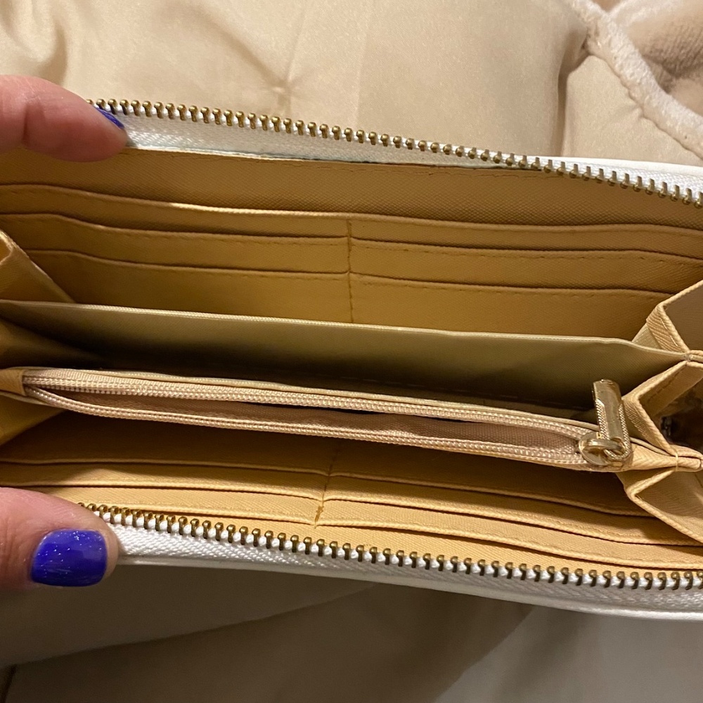 Wallet - Picture 2 of 2